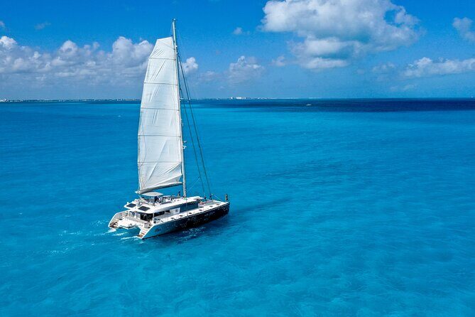 Isla Mujeres Platinum by Albatros Catamarans - What’s Included and What’s Not?