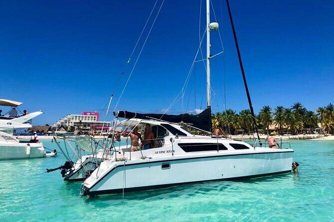 Isla Mujeres Private Catamaran, Cruising, Snorkeling having Fun!! - Key Points
