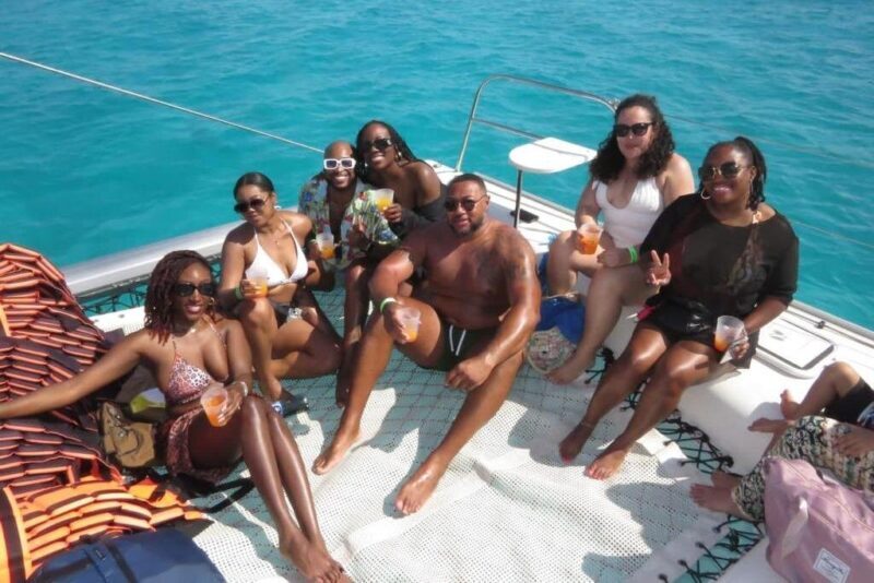 Isla Mujeres Rush : Catamaran Snorkeling and BUFFET in Beach Club - FAQ