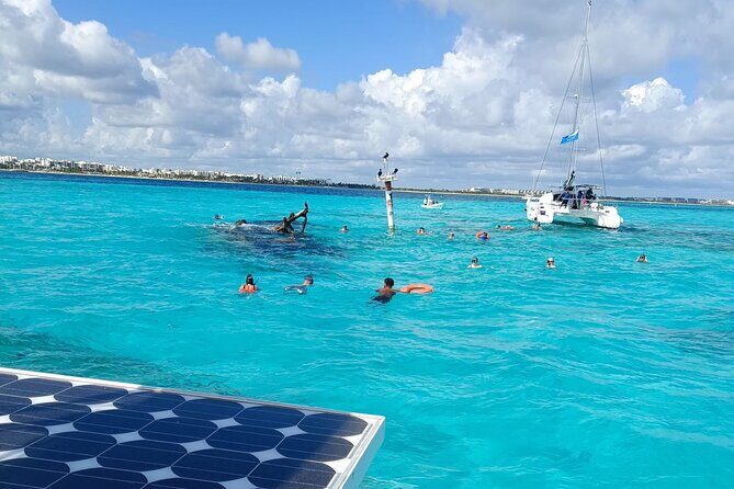 Isla Mujeres Tour with buffet, open bar and snorkeling Sunken Boat - Experience the Beauty of Cancun with the Isla Mujeres Tour