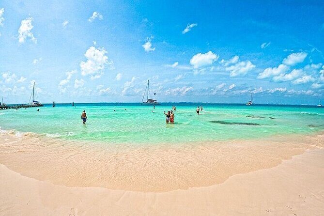 Isla Mujeres Tour with buffet, open bar and snorkeling Sunken Boat - FAQ