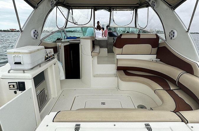 Island Fun Yacht Rental in Miami Beach - Analyzing the Value and Practicalities