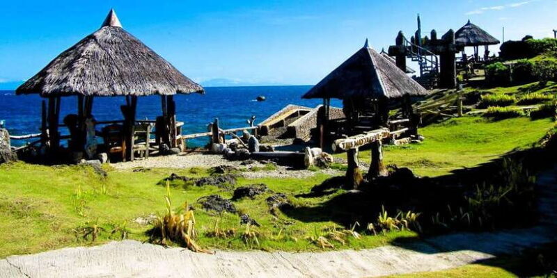 Island Hop & Dine: Boracay with Premium Beach Buffet - Why This Tour Offers Good Value