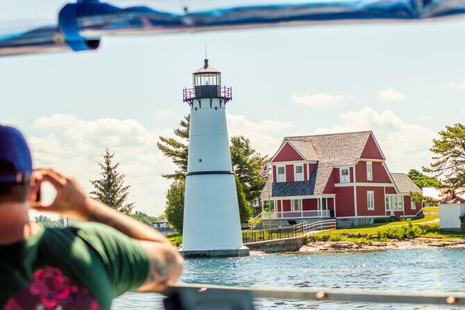 Islands, Lighthouses, and Castle Tour on the St. Lawrence River - FAQs
