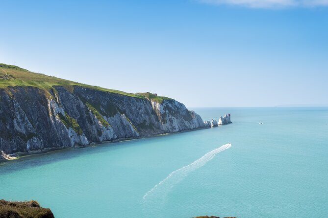 Isle of Wight - Day Tour from Portsmouth including Ferry Crossing - The Sum Up