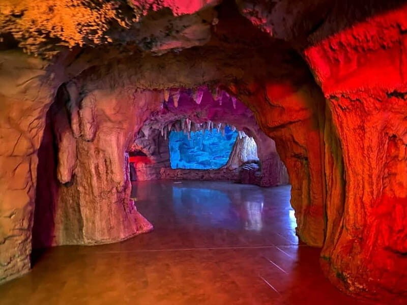 Istanbul: Aquarium Ticket with Shuttle Bus from Sultanahmet - Who Should Consider This Tour?