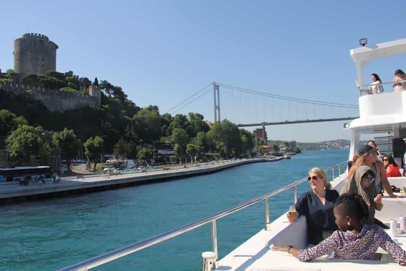 Istanbul: Bosphorus and Black Sea Cruise with Lunch - An In-Depth Look at the Experience