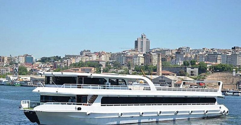 Istanbul Bosphorus Dinner Cruise &Entertainment hotel pickup - The Heart of the Experience: A Detailed Look