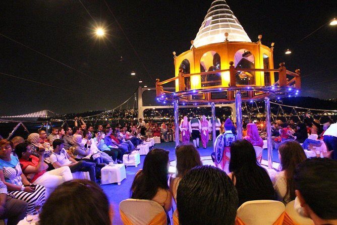 Istanbul Bosphorus Dinner Cruise with Turkish Show - Key Points