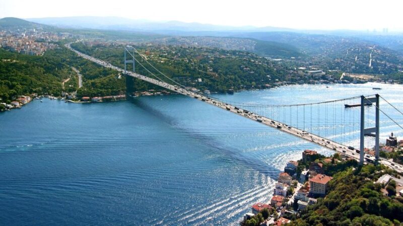 Istanbul: Bosphorus Sightseeing Boat Tour with Guide - FAQ