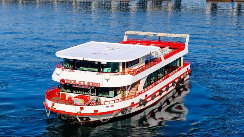 Istanbul: Bosphorus Sightseeing Cruise Tour with Audio Guide - Who Should Consider This Tour?