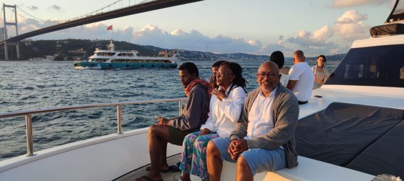 Istanbul: Bosphorus Sunset Cruise on Yacht with Live Guide - The Starting Point and Logistics