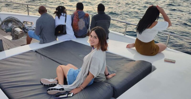 Istanbul: Bosphorus Sunset Cruise on Yacht with Live Guide - The Atmosphere and Experience