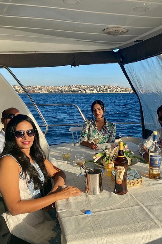 Istanbul: Bosphorus Yacht Cruise at Sunset with Snacks - An In-Depth Look at the Bosphorus Sunset Cruise Experience