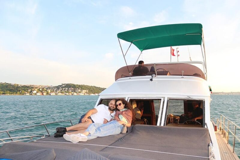 Istanbul: Bosphorus Yacht Cruise at Sunset with Snacks - FAQ