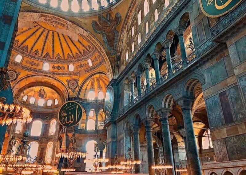 Istanbul Combo: Hagia Sophia Museum & Dolmabahce Palace - Deep Dive into the Sites