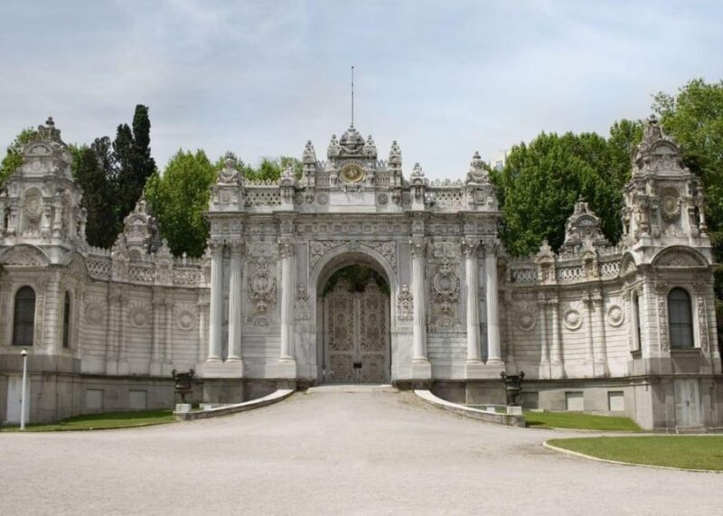 Istanbul Combo: Topkapi Palace & Dolmabahce Palace - Key Points