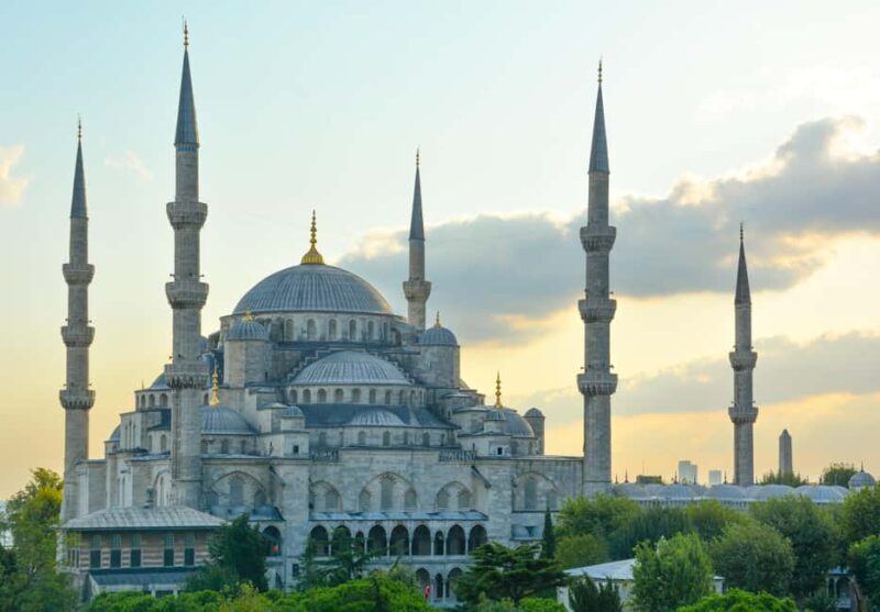 Istanbul: Customizable Private Guided Walking Tour - Key Points