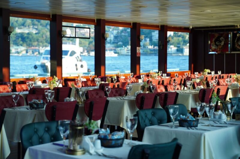 Istanbul: Dinner Cruise and Entertainment with Private Table - Key Points