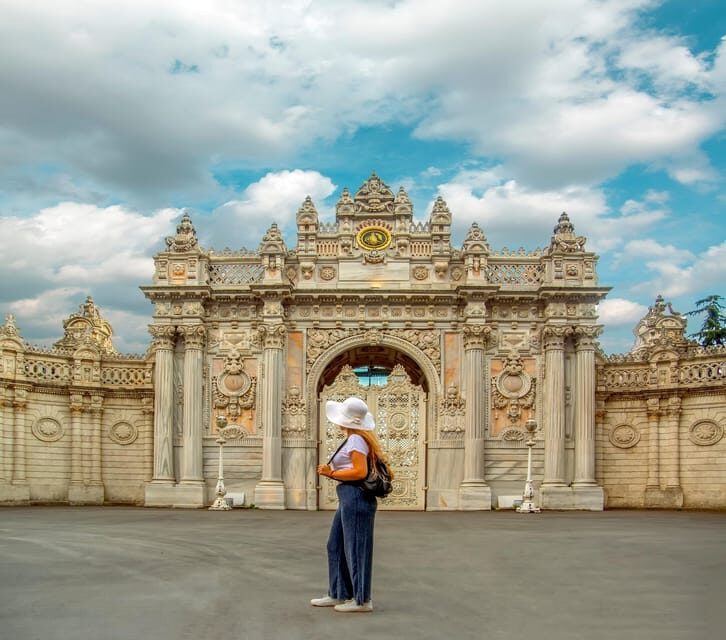 Istanbul: Dolmabahce Palace, Chora Church & Balat Tour - Key Points