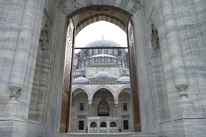 Istanbul: Full Day Private Guided Tour of Iconic Landmarks - Practical Details and What to Expect