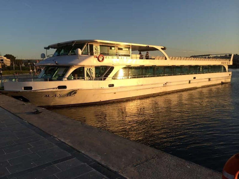 Istanbul: Golden Horn & Bosphorus Dinner and Show - Key Points