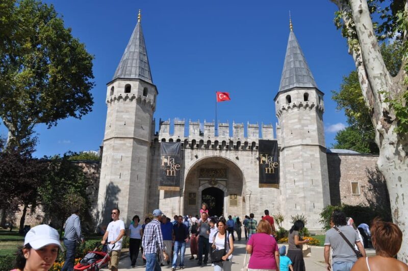 Istanbul: Half-Day Tour with Topkapi Palace - Frequently Asked Questions