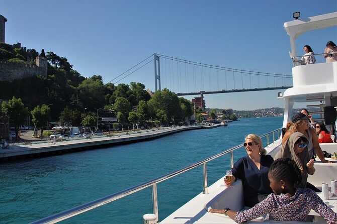 Istanbul Lunch Cruise - Extended Bosphorus Cruise up to the Black Sea - Key Points