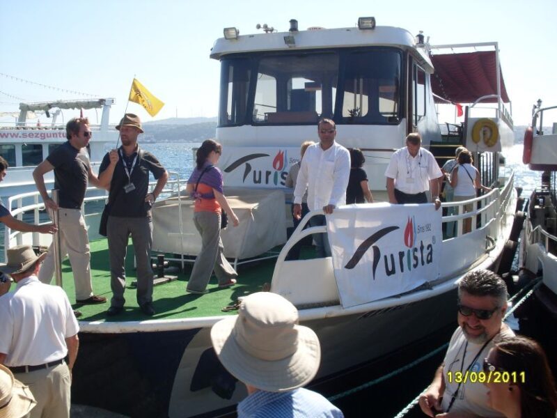 Istanbul: Morning Bosphorus Boat Tour with Spice Bazaar - A Detailed Look at the Experience