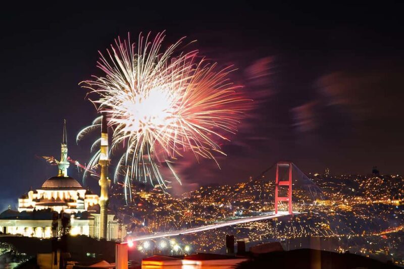 Istanbul: New Year's Eve Bosphorus Cruise with Fireworks - A Night to Remember: Istanbul’s New Year’s Eve Bosphorus Cruise with Fireworks