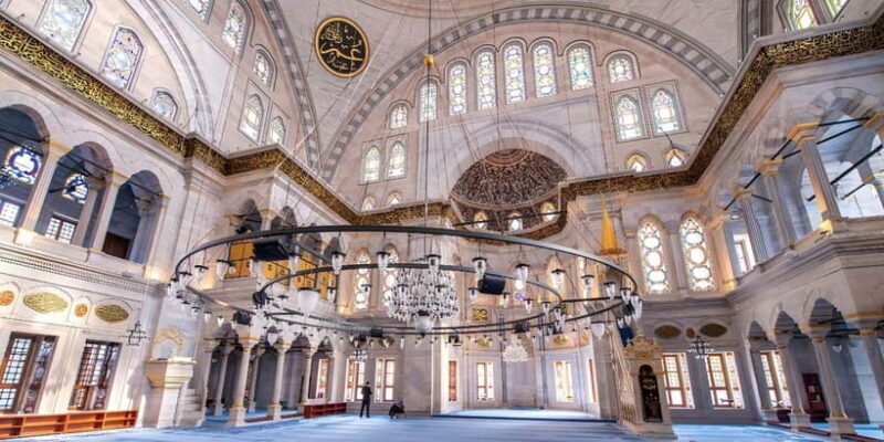 Istanbul: Old City Highlights Tour with Private Van - Key Points