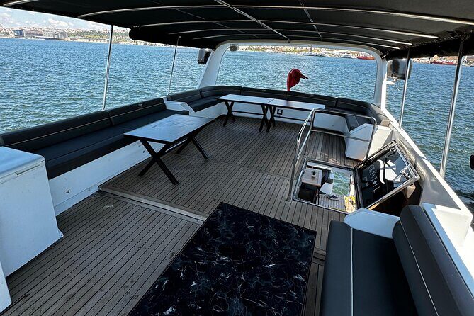 Istanbul Private Luxury Yacht on Bosphorus 25 Meter 82 Feet - In-Depth Review of the Bosphorus Yacht Tour
