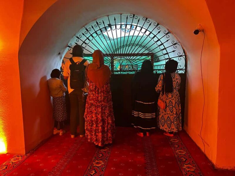 Istanbul Religious Sites Tour w Lunch  Eyup Sultan & More - Discover the Sacred Heart of Istanbul: Religious Sites Tour with Lunch