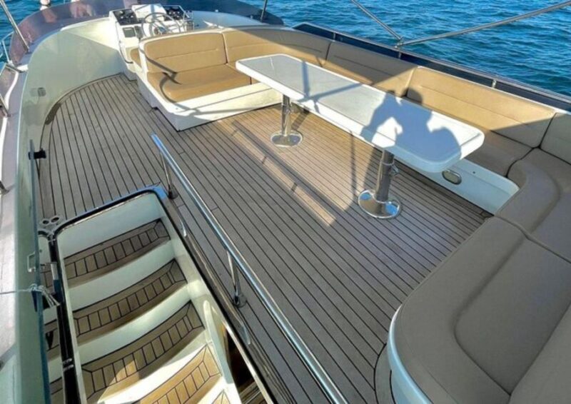 Istanbul: Small-Group Luxury Yacht Sunset Cruise w/ Snacks - An In-Depth Look at the Experience