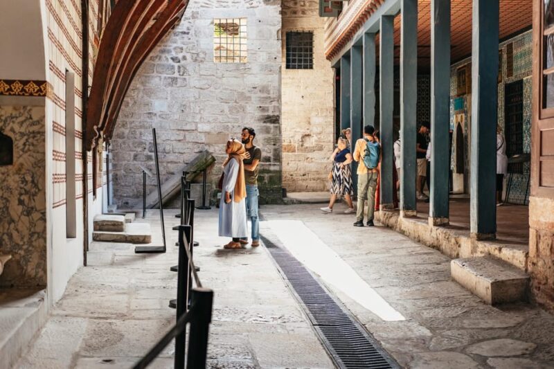 Istanbul: Topkapi Palace and Harem Guided Tour with Ticket - Frequently Asked Questions