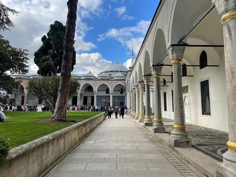 Istanbul: Topkapi Palace and Harem Ticket with Audio Guide - A Detailed Look at the Experience