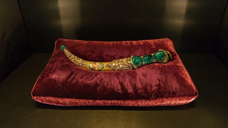 Istanbul: Topkapi Palace Tour with Skip the ticket lines - Exploring the Heart of Ottoman Power in Istanbul