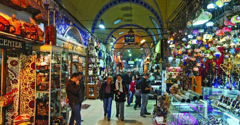 Istanbul: Traditional Street Food Tour - Authentic Food Experiences and Local Insights