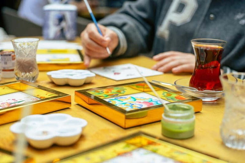 Istanbul: Turkish Illumination Art Workshop With a Master - FAQ