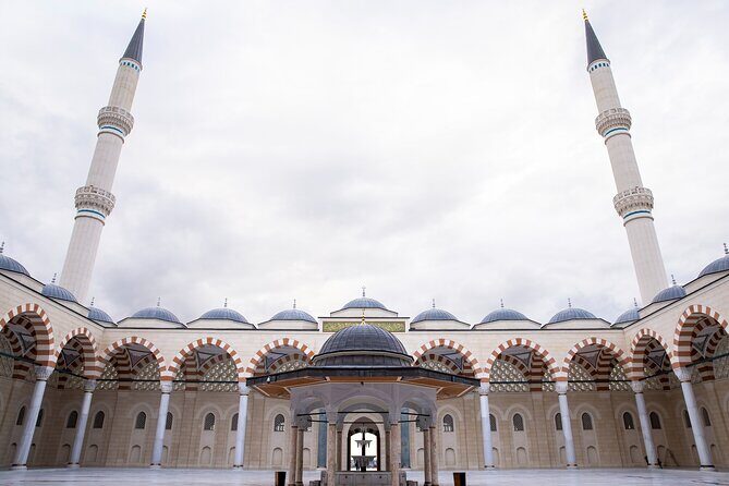 Istanbul Two Continents Tour By Bus And Bosphorus Cruise - FAQ