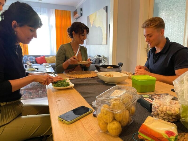 Istanbul: Vegan/Vegetarian Cooking Class with Locals at Home - Istanbul: Vegan/Vegetarian Cooking Class with Locals at Home
