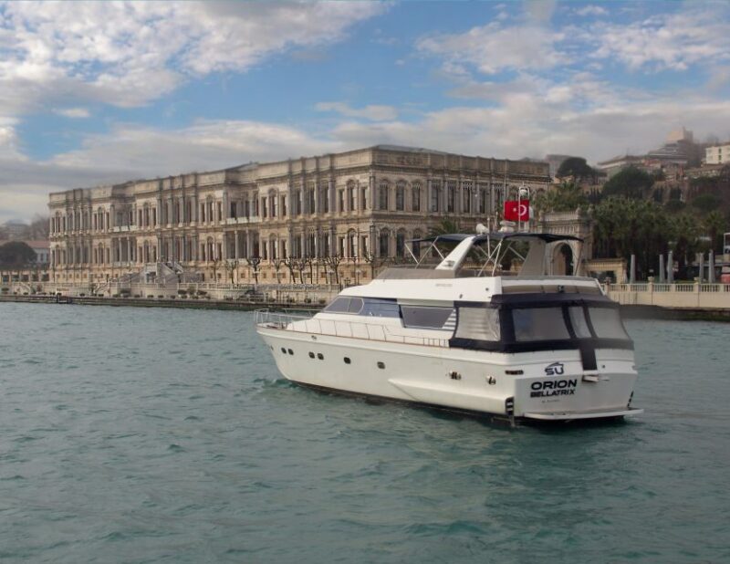 Istanbul:Golden Horn&Bosphorus Sunset Cruise on Luxury Yacht - Discover Istanbul from the Water: Golden Horn & Bosphorus Sunset Cruise on a Luxury Yacht