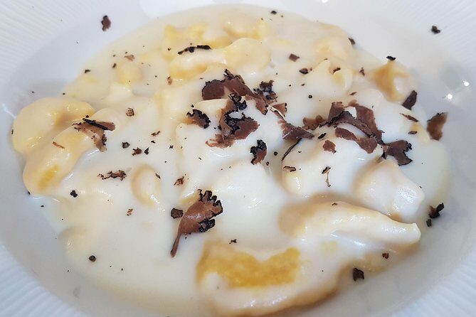 Italian Cocktail + Art of Making Pasta Cooking Class In Unique Milan Location - Authentic, Fun, and Informative