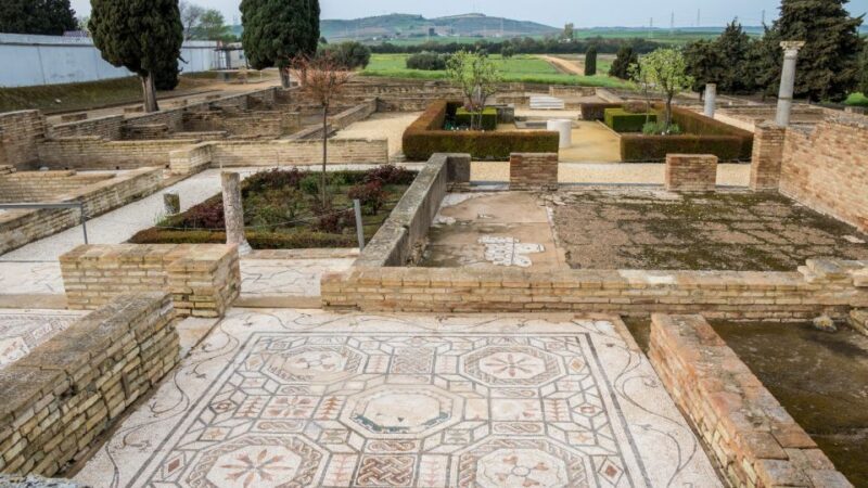 Itálica: 3-Hour City of Emperors Tour from Seville - Exploring Itálica: An Ancient Roman Gem Near Seville