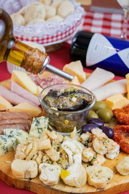 Italy Meets Brussels: Italian Tapas & Belgian Beer Tasting - Key Points