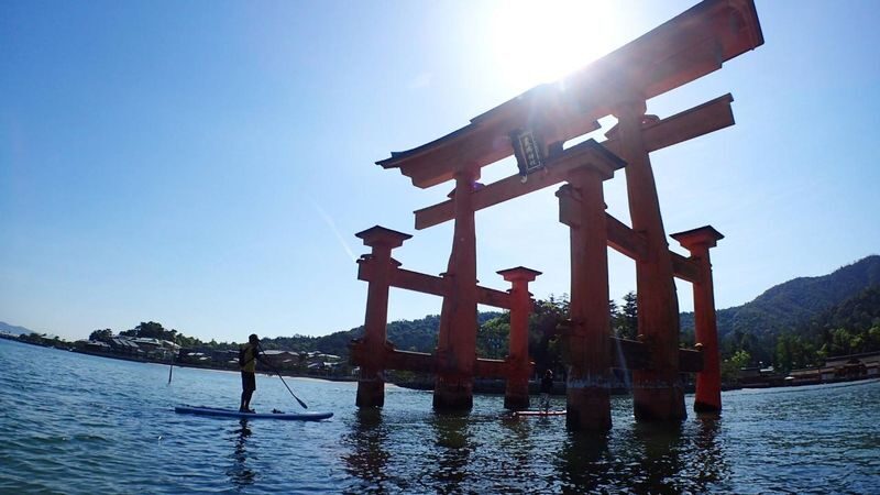 Itsukushima Shrine Stand Up Paddleboard Experience - What makes the paddleboard approach different