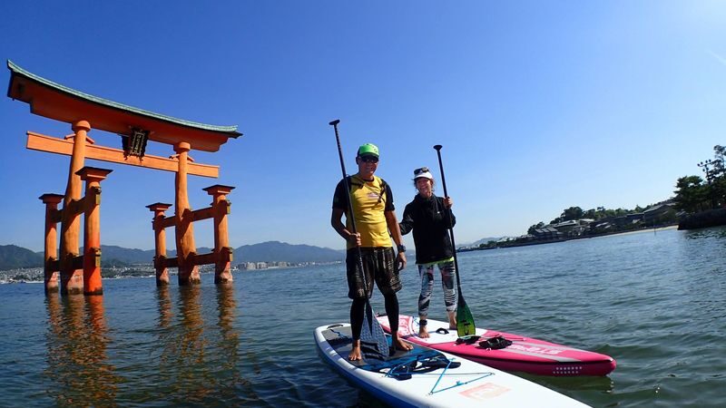 Itsukushima Shrine Stand Up Paddleboard Experience - The beginner lesson and the paddle out