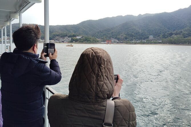 Itsukushima Shrine Tour with Local Guide - Key Points