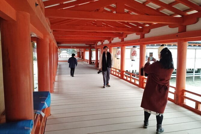 Itsukushima Shrine Tour with Local Guide - Who Should Consider This Tour?