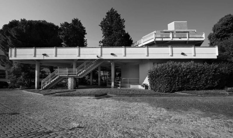 IVREA: Tour of the industrial city of the 20th century. UNESCO site. - Key Points